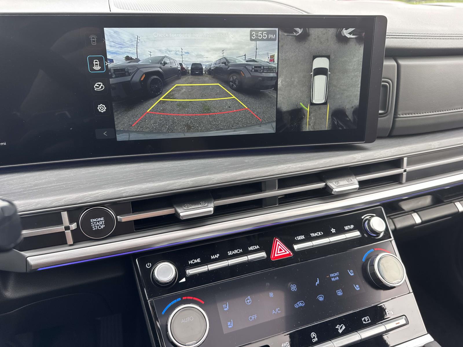 2025 Hyundai Santa Fe Limited - Photo 10