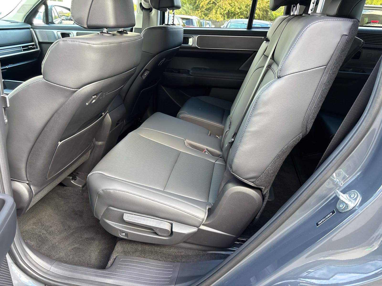 2025 Hyundai Santa Fe SEL - Photo 12