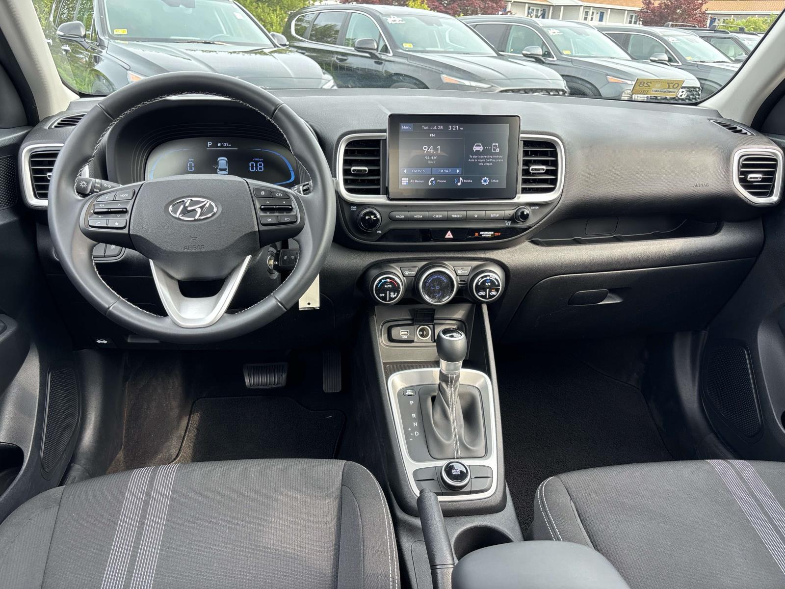 2023 Hyundai Venue SEL - Photo 12