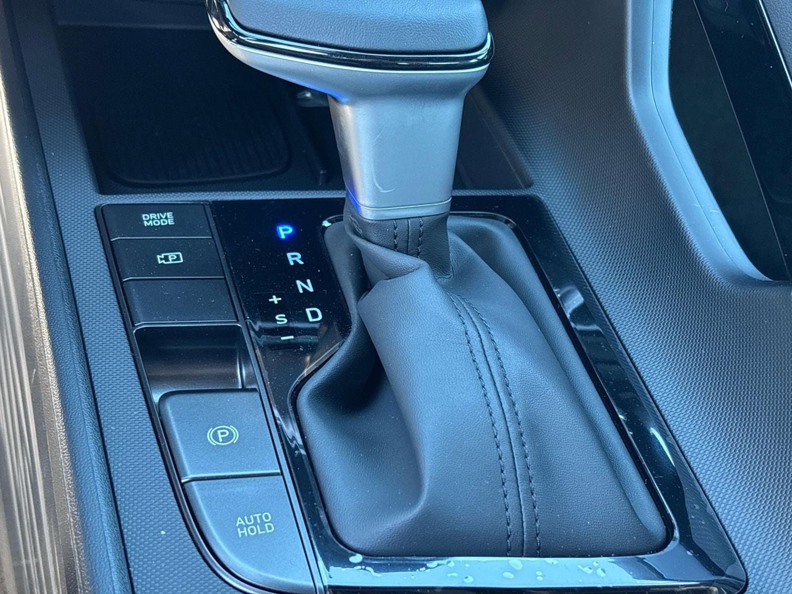 2025 Hyundai Elantra Blue - Photo 17