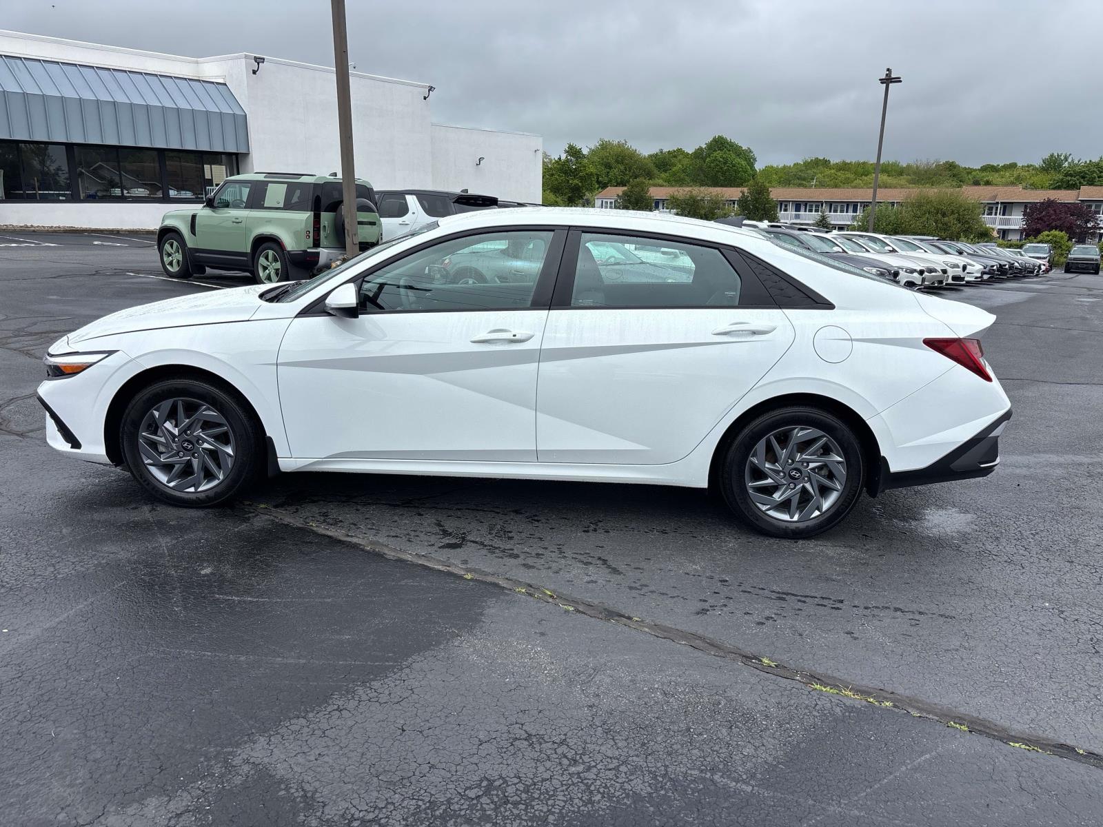 Certified 2024 Hyundai Elantra Blue with VIN KMHLM4DJ1RU110231 for sale in Middletown, RI