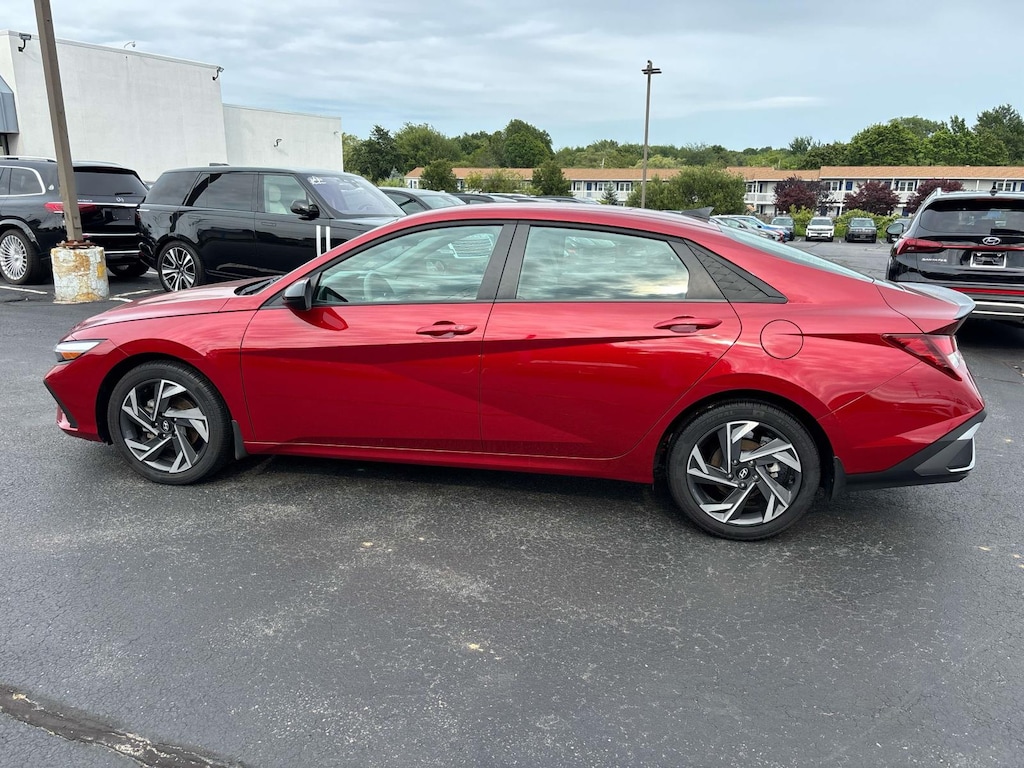 Certified 2025 Hyundai Elantra SEL Sport Sedan