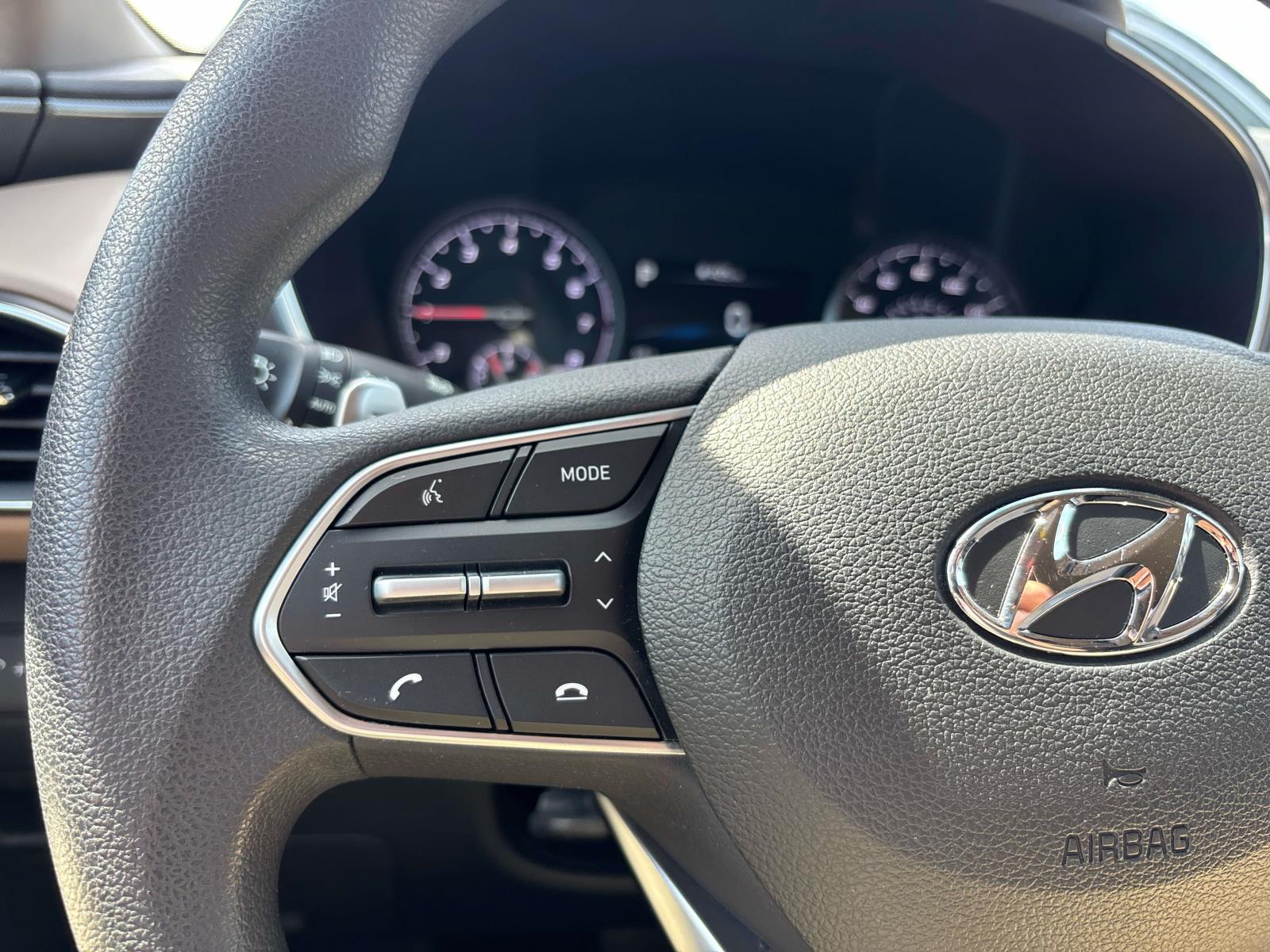 2023 Hyundai Santa Fe SE - Photo 15