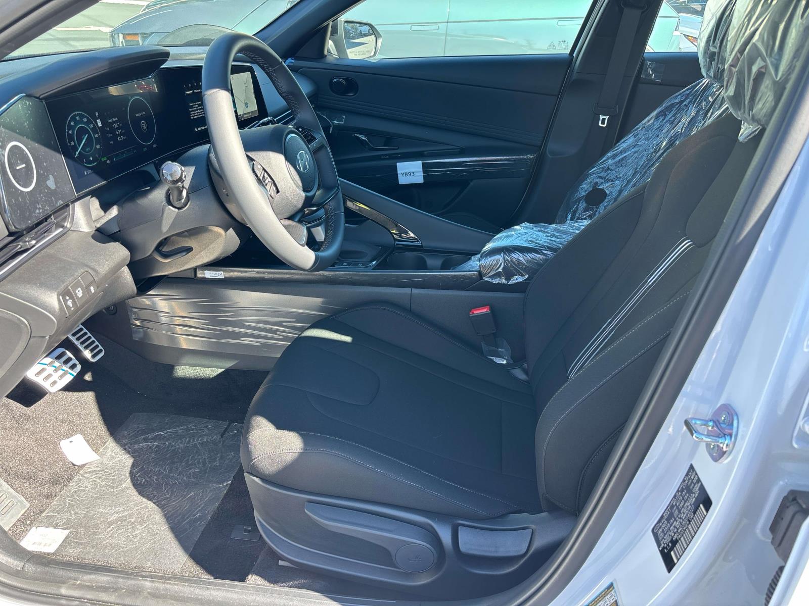 2025 Hyundai Elantra Blue - Photo 4