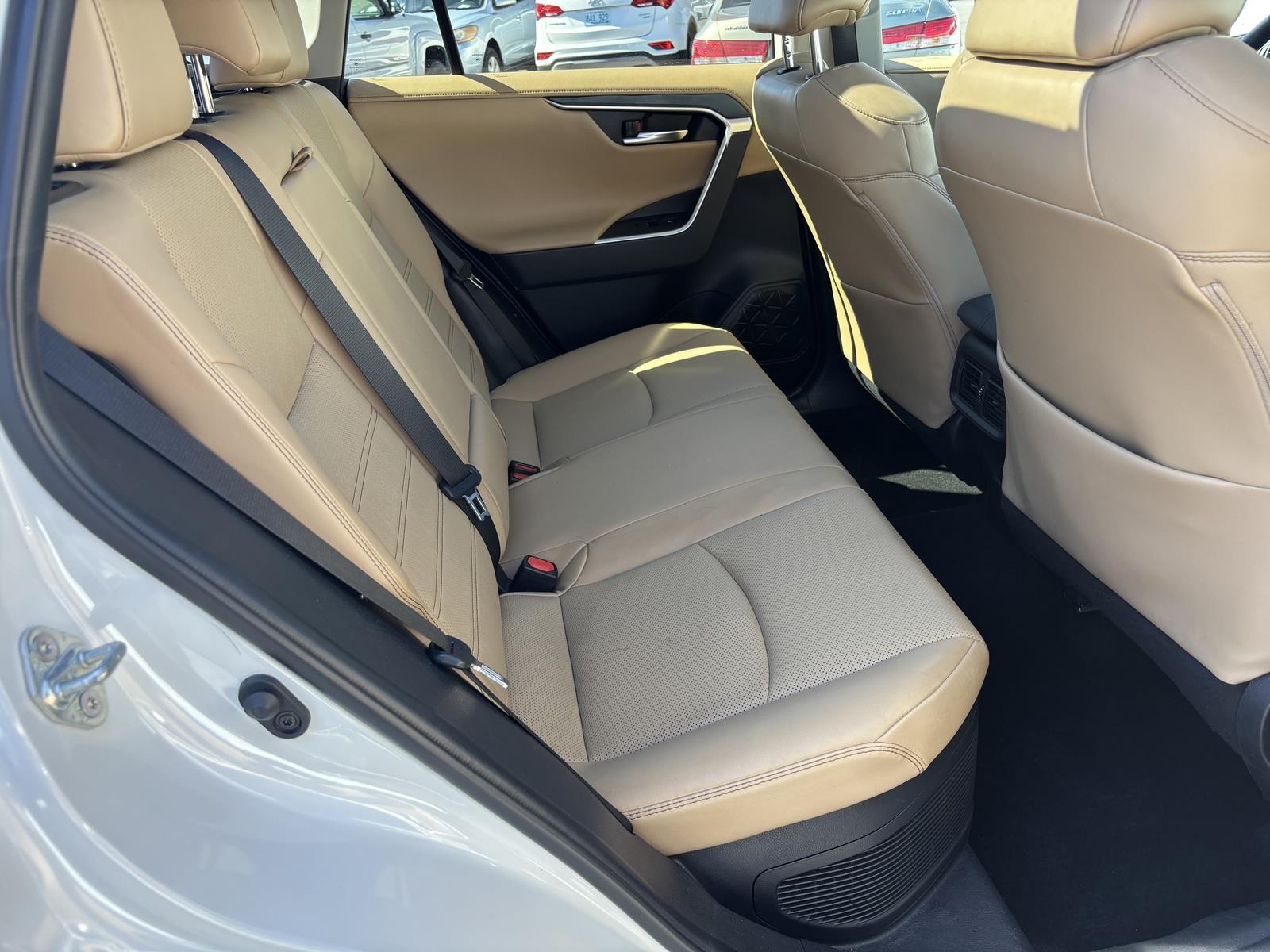 2021 Toyota RAV4 Limited - Photo 16