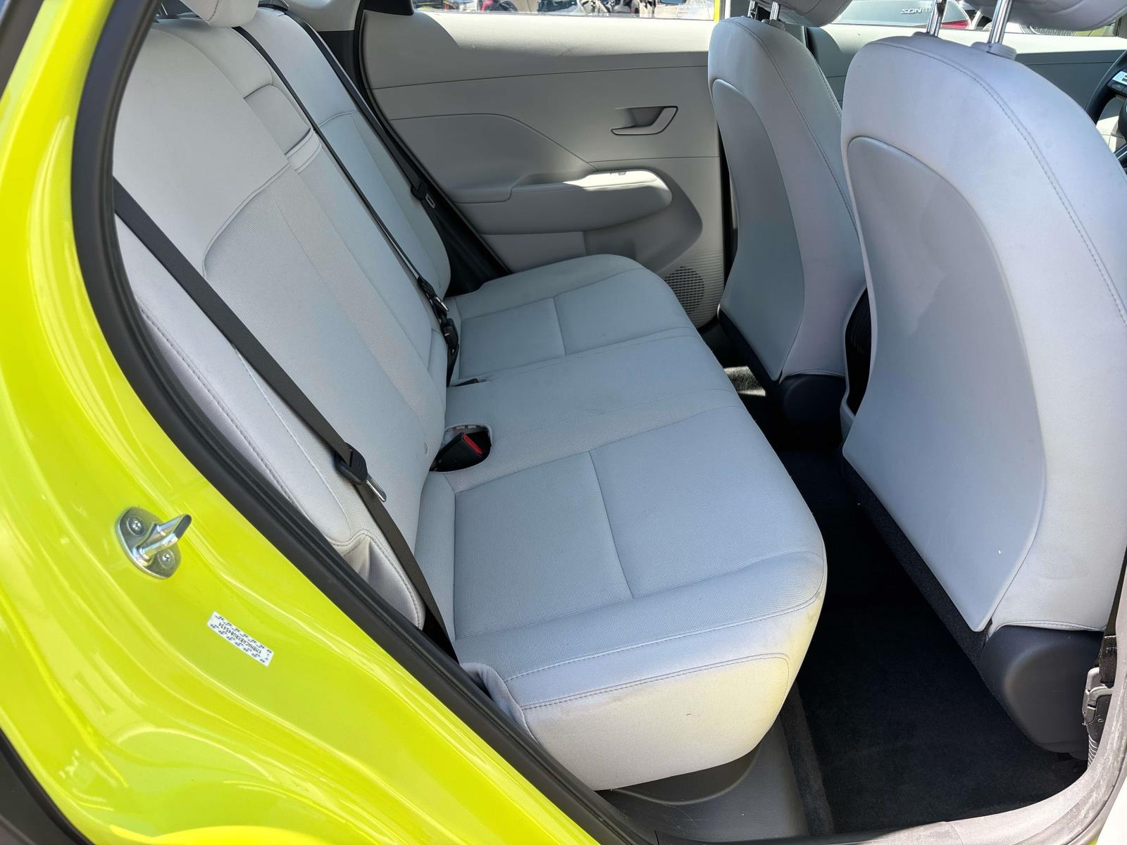 2024 Hyundai Kona SE - Photo 13
