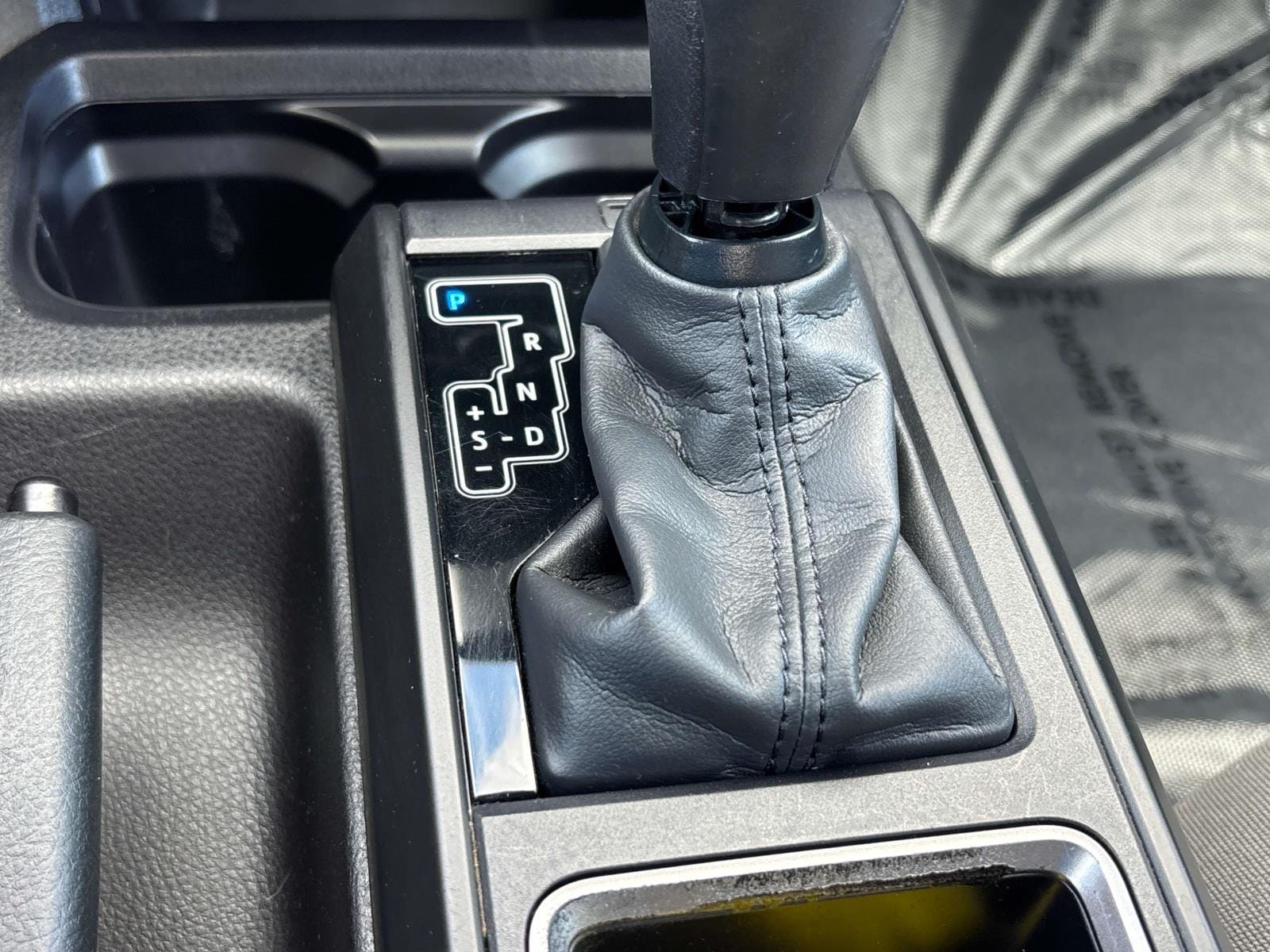 2022 Toyota Tacoma SR - Photo 21