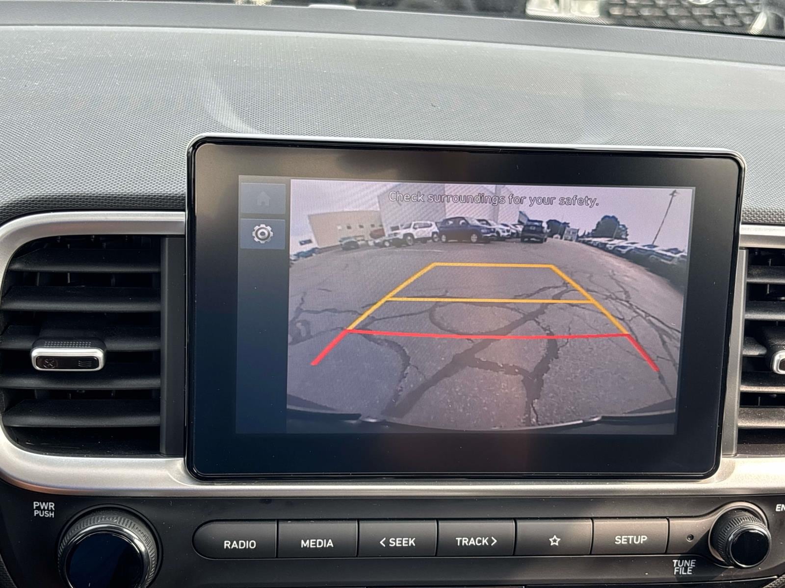 2023 Hyundai Venue SEL - Photo 24