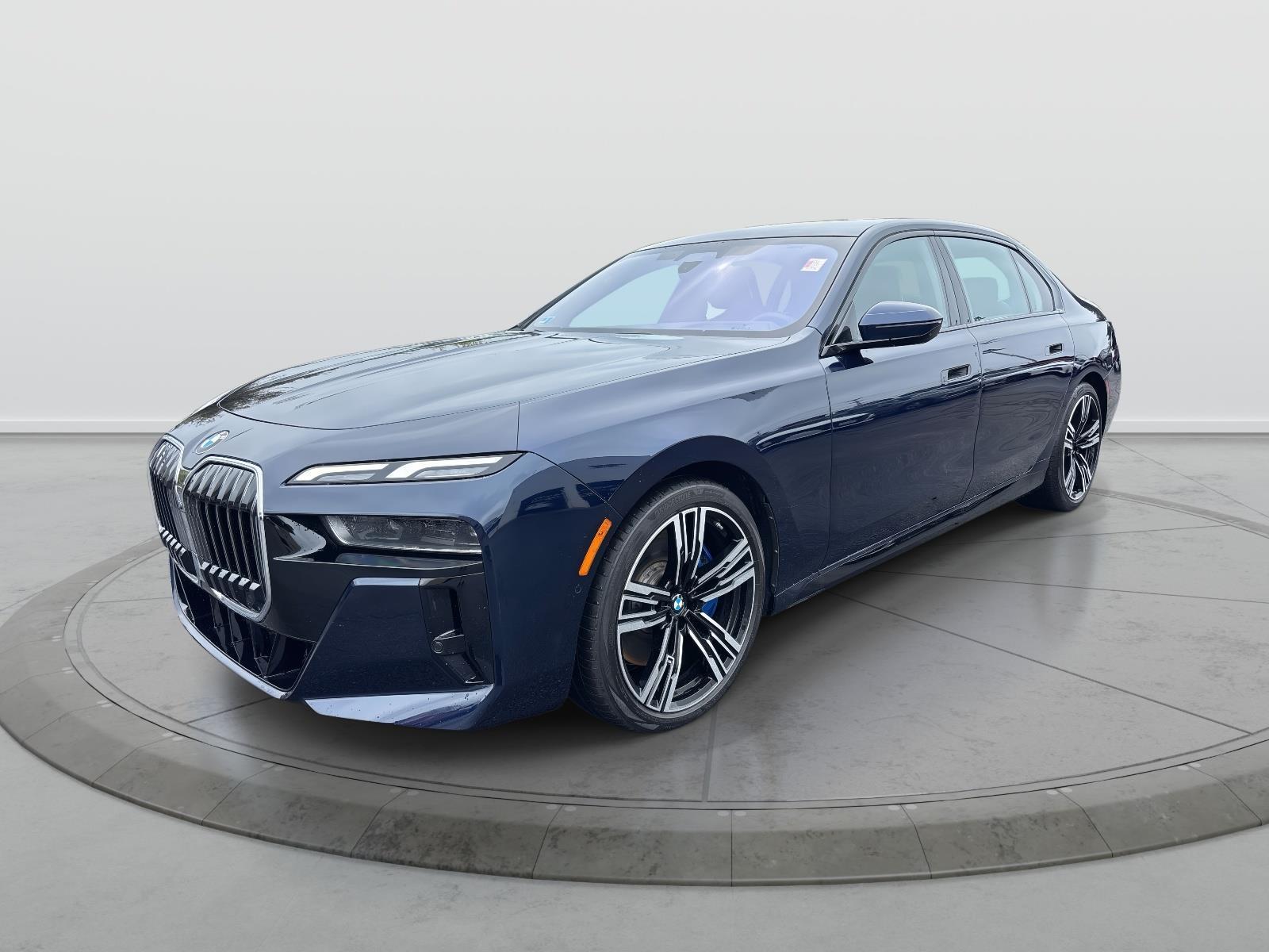 2023 BMW 7 Series 760i's photo