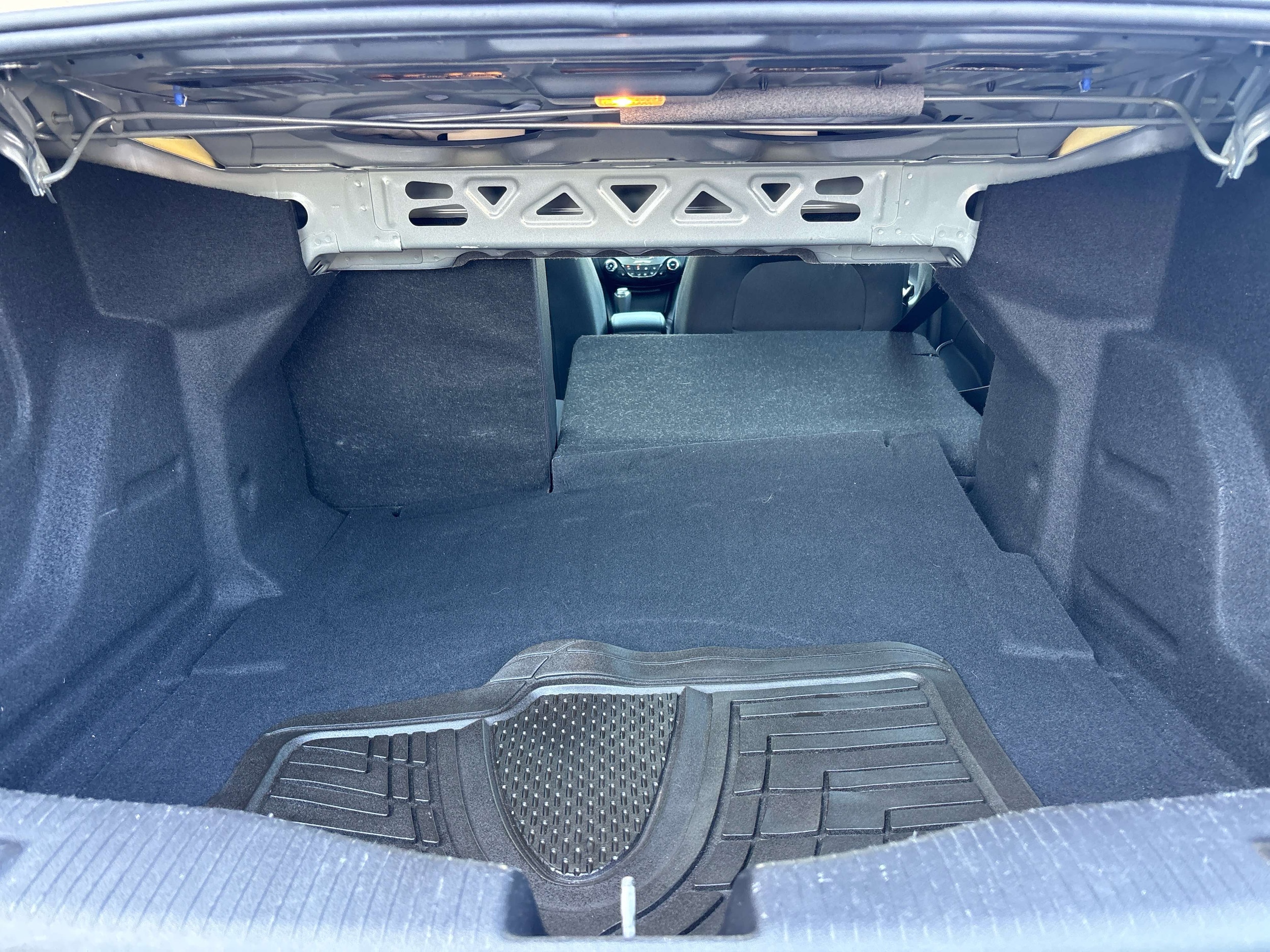 2018 Chevrolet Cruze LT - Photo 13