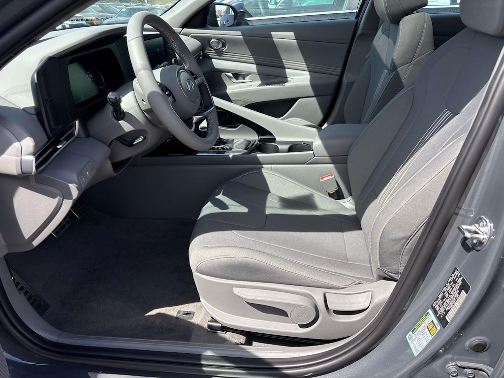 New 2026 Hyundai Elantra SEL Sport Premium Car