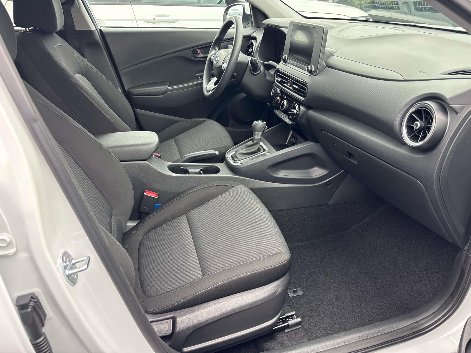2023 Hyundai Kona SEL - Photo 13