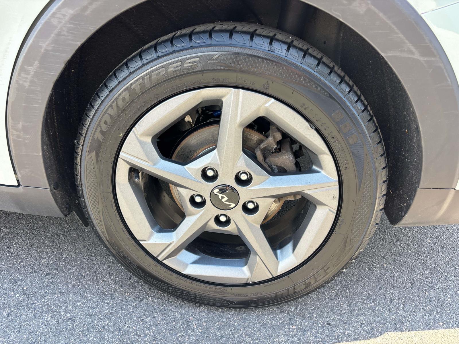 2025 Kia K4 LXS - Photo 8