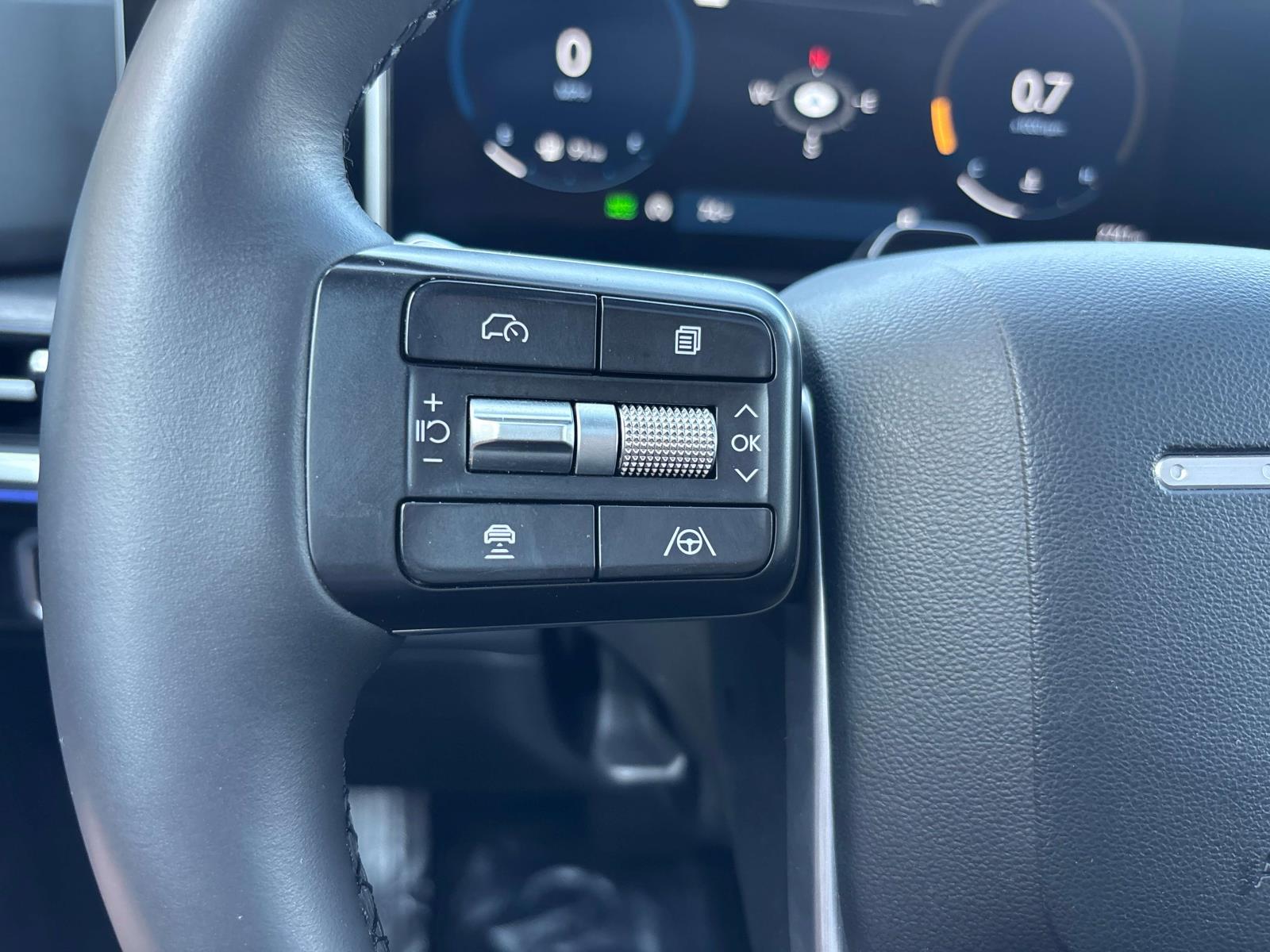 2025 Hyundai Santa Fe Limited - Photo 28