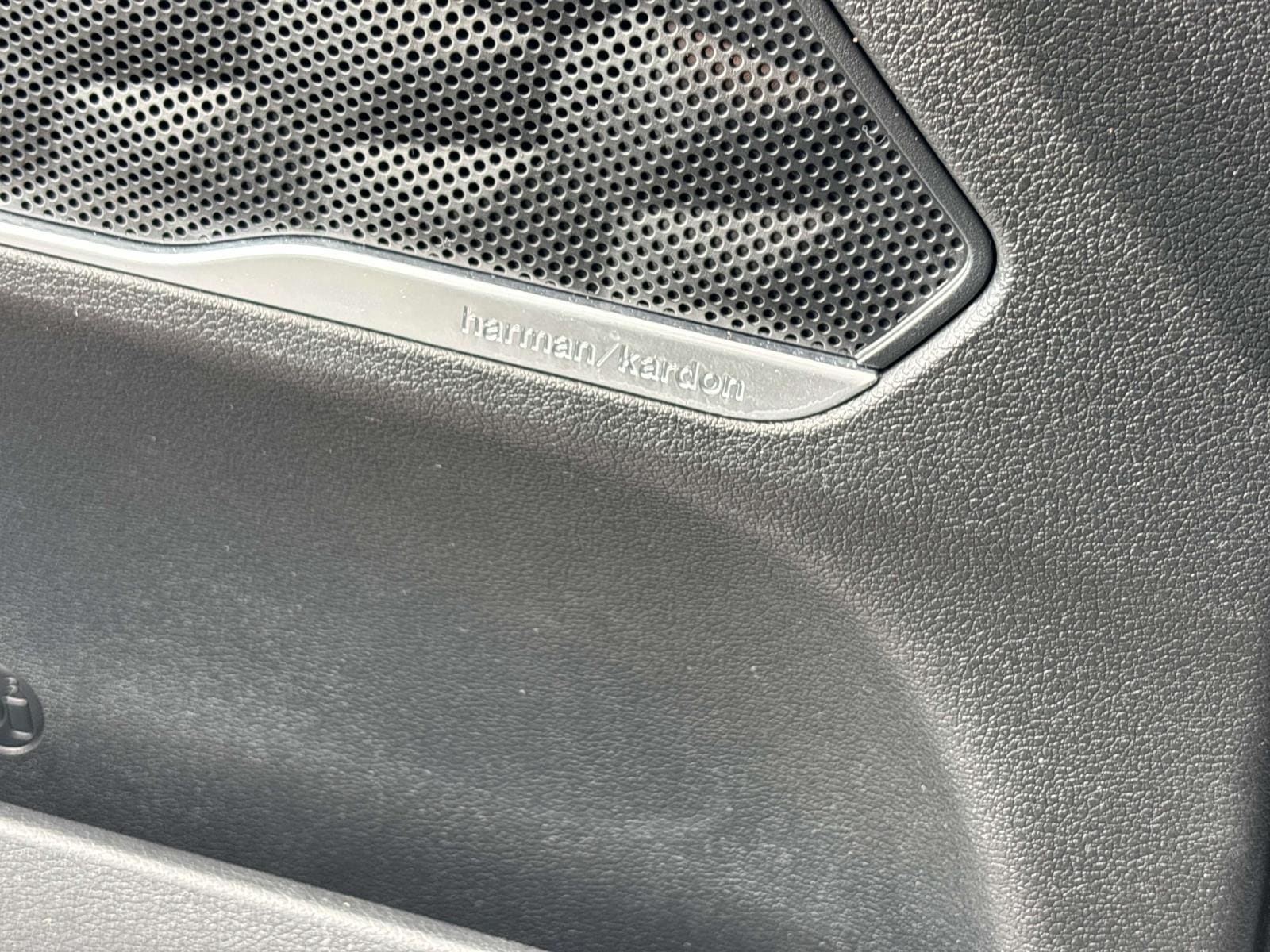 2022 Hyundai Santa Fe Limited - Photo 28