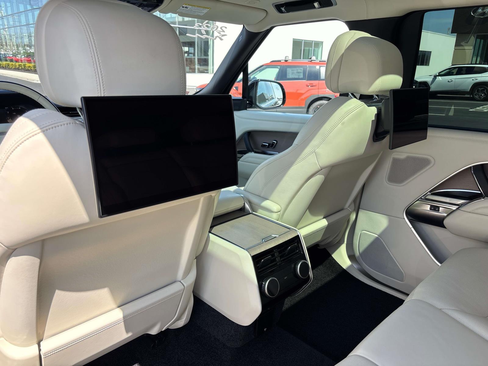 2023 Land Rover Range Rover First Edition - Photo 11