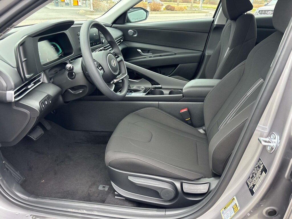 New 2026 Hyundai Elantra Hybrid Blue Car