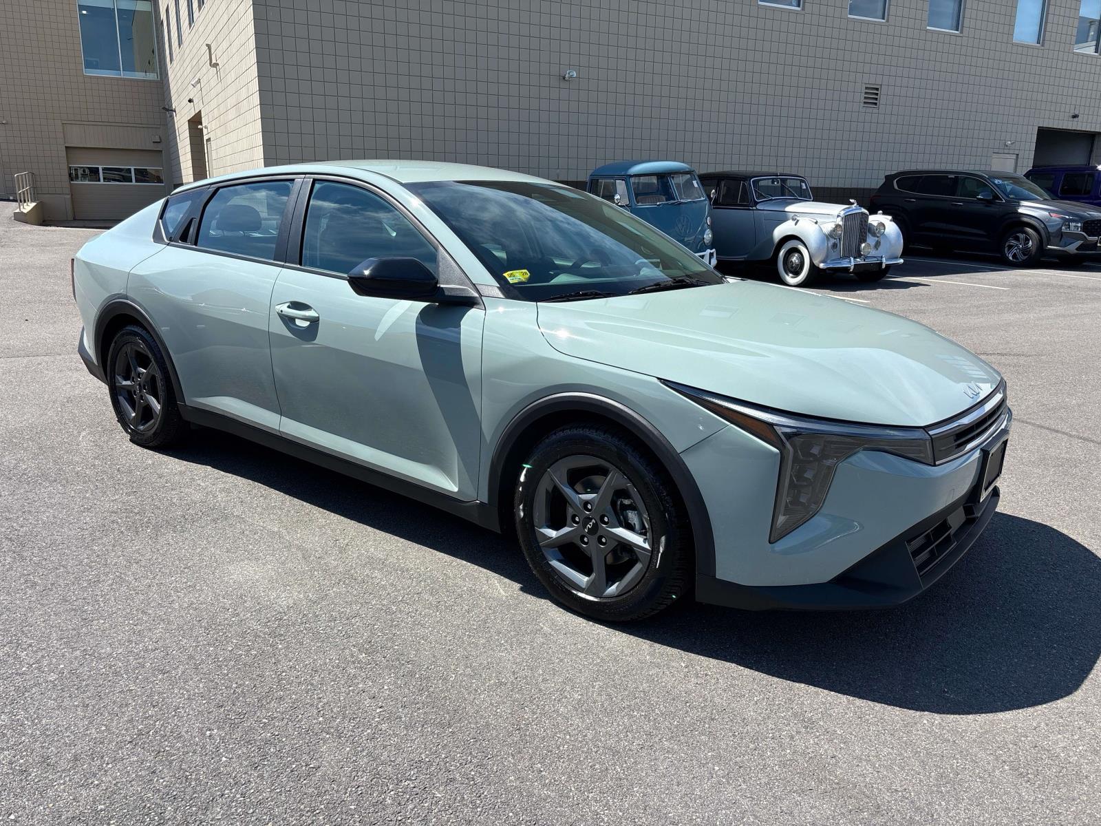 2025 Kia K4 LXS - Photo 6