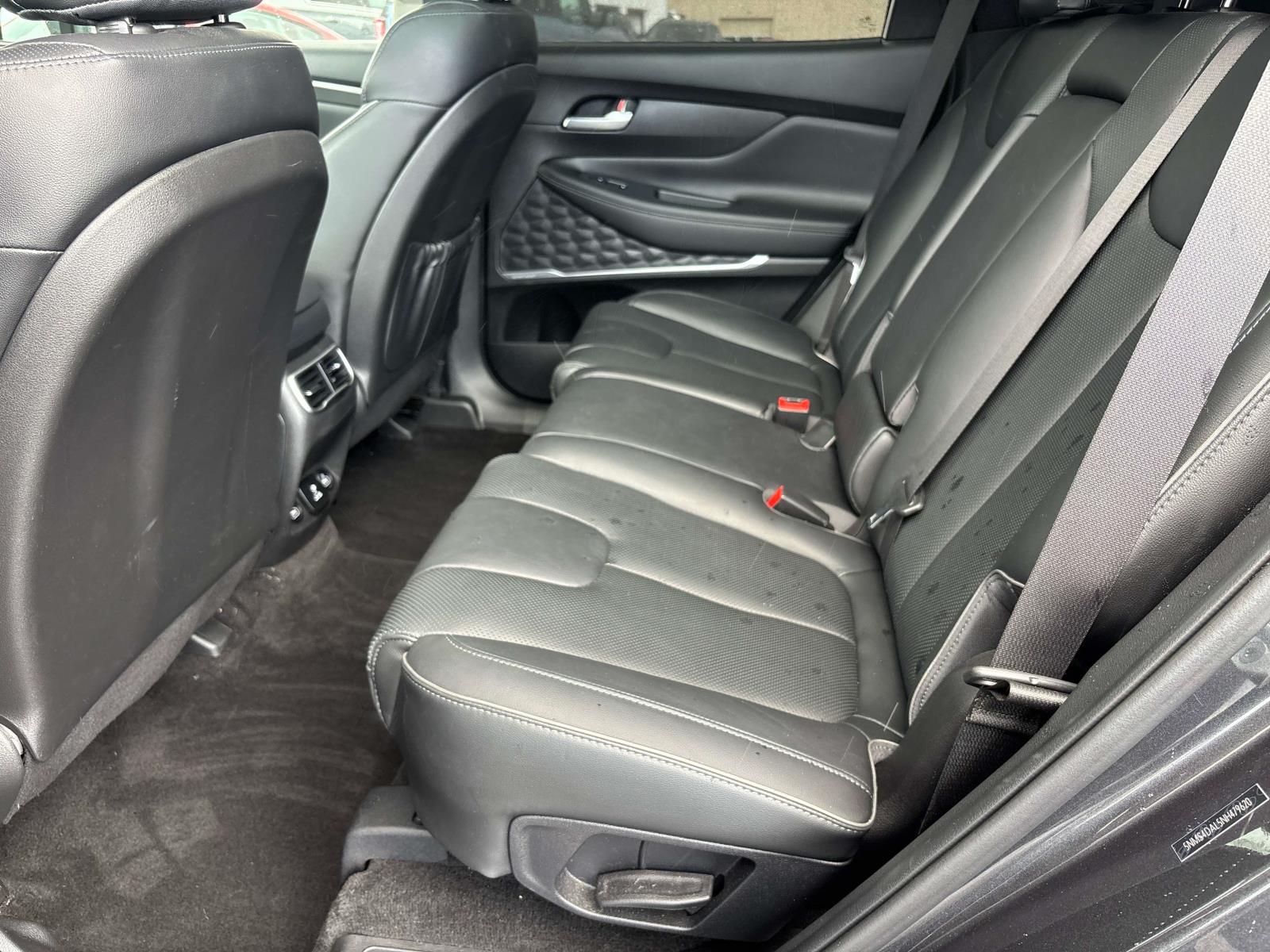 2022 Hyundai Santa Fe Limited - Photo 9