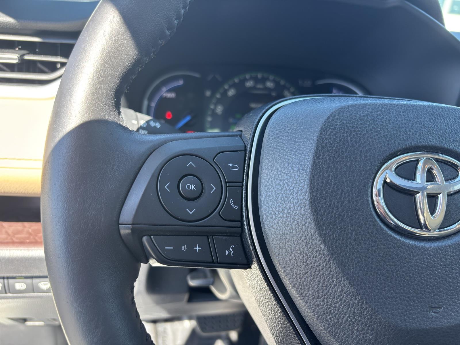 2021 Toyota RAV4 Limited - Photo 19
