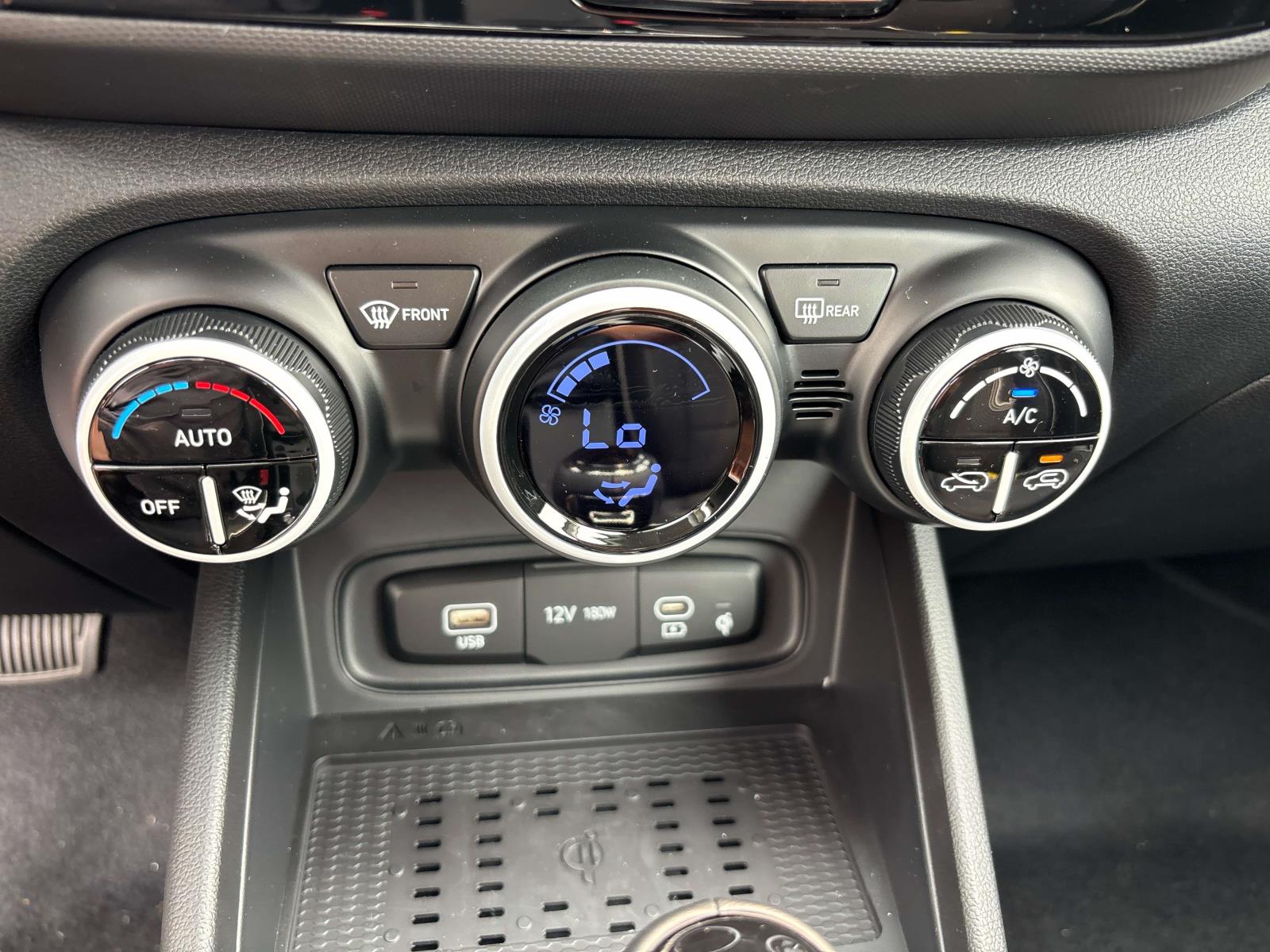 2026 Hyundai Venue SEL - Photo 20