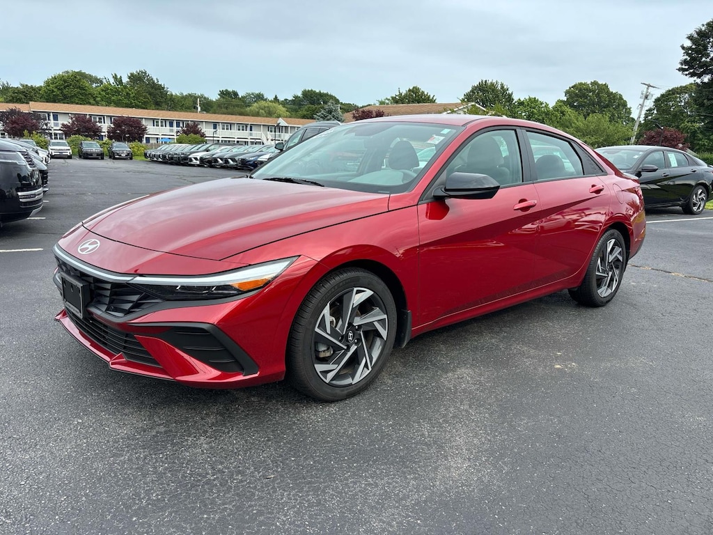 Certified 2025 Hyundai Elantra SEL Sport Sedan