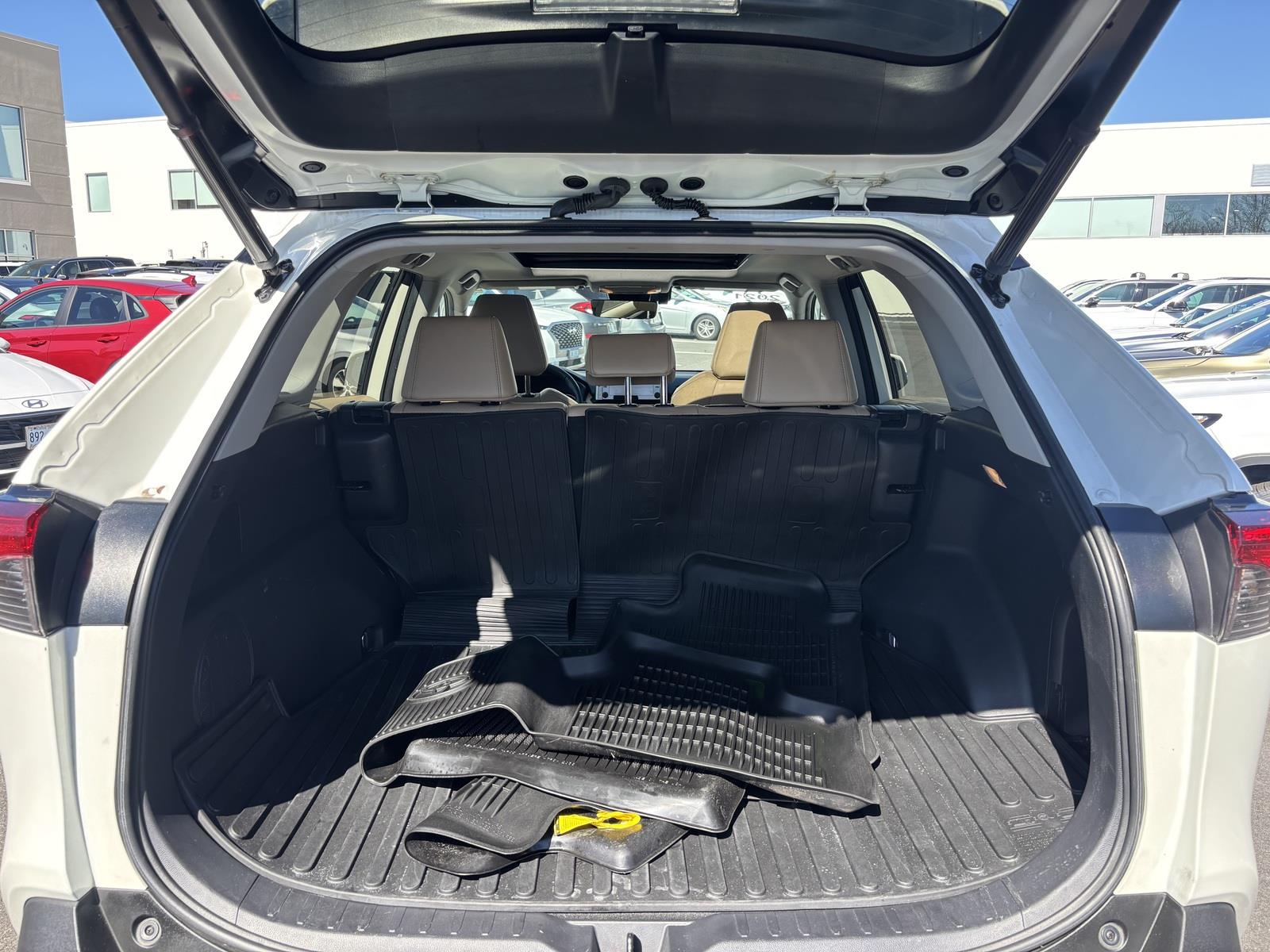 2021 Toyota RAV4 Limited - Photo 14