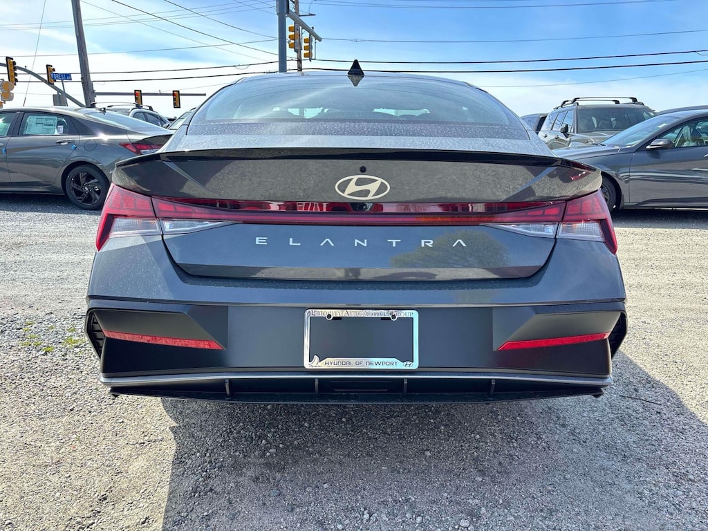 New 2026 Hyundai Elantra SEL Sport Premium Car