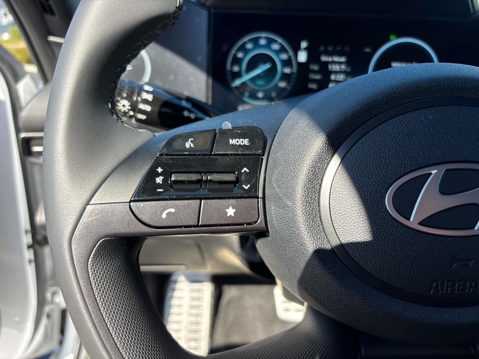 2025 Hyundai Elantra Blue - Photo 8