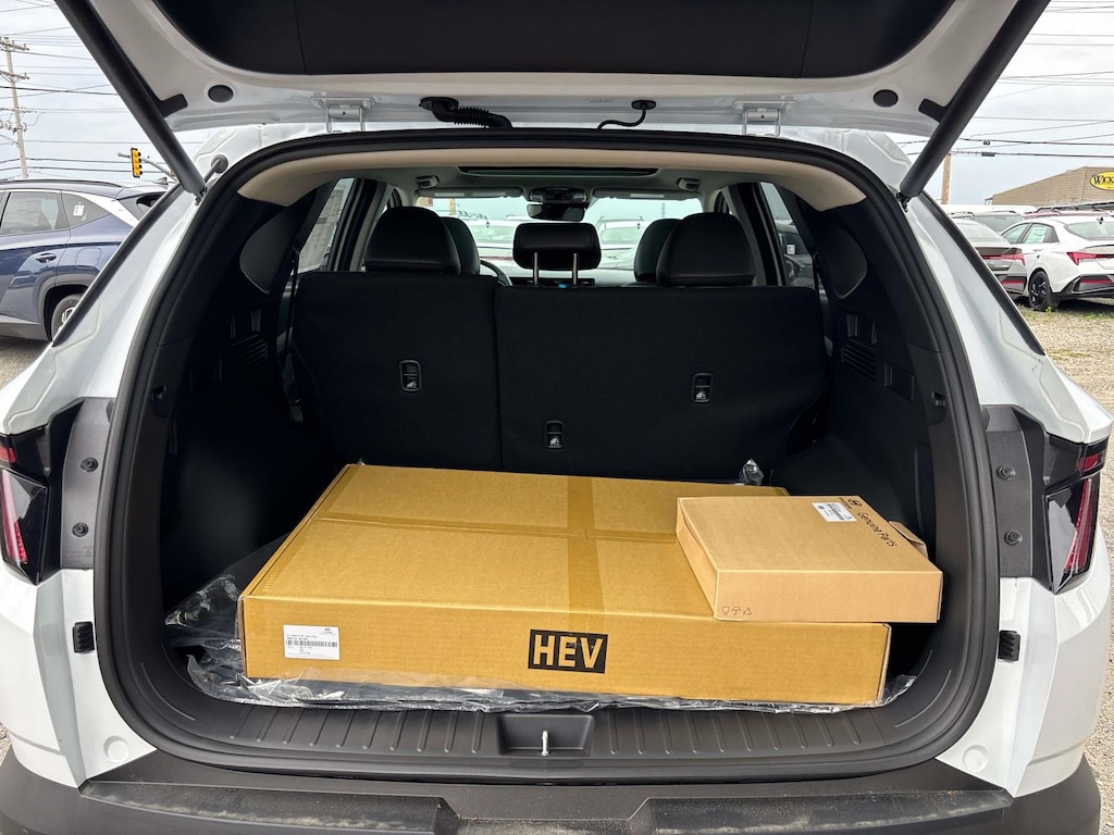 New 2026 Hyundai Tucson Hybrid Limited Sport Utility