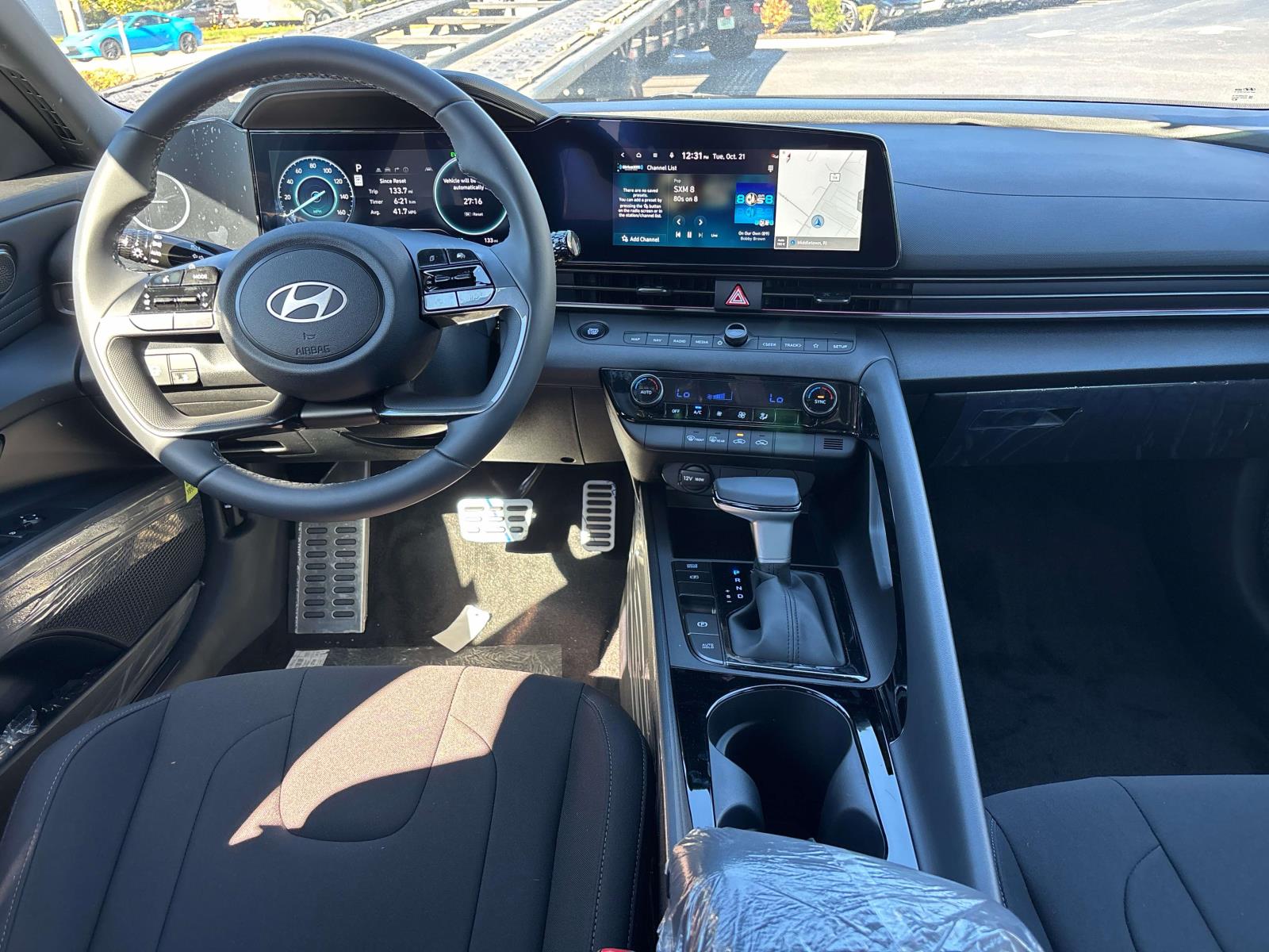2025 Hyundai Elantra Blue - Photo 5