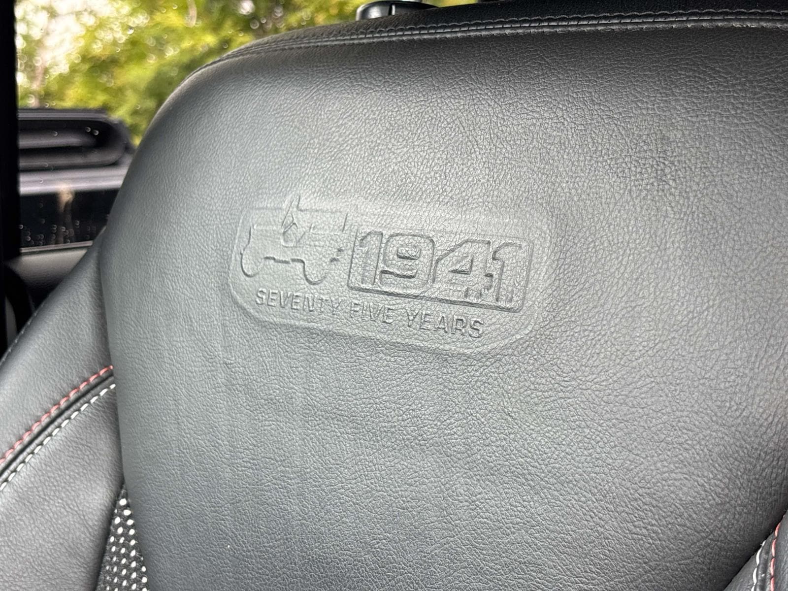 2017 Jeep Wrangler Unlimited 75th Anniversary Edition - Photo 18