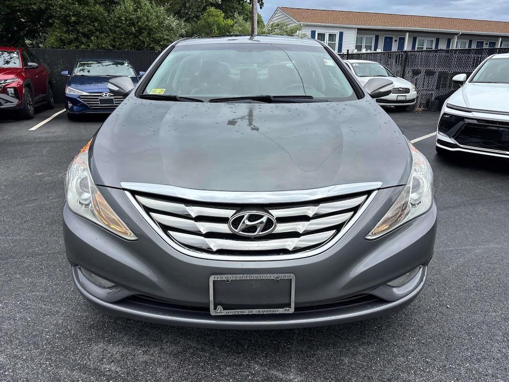 Used 2011 Hyundai Sonata Limited w/Wine Interior/PZEV Sedan