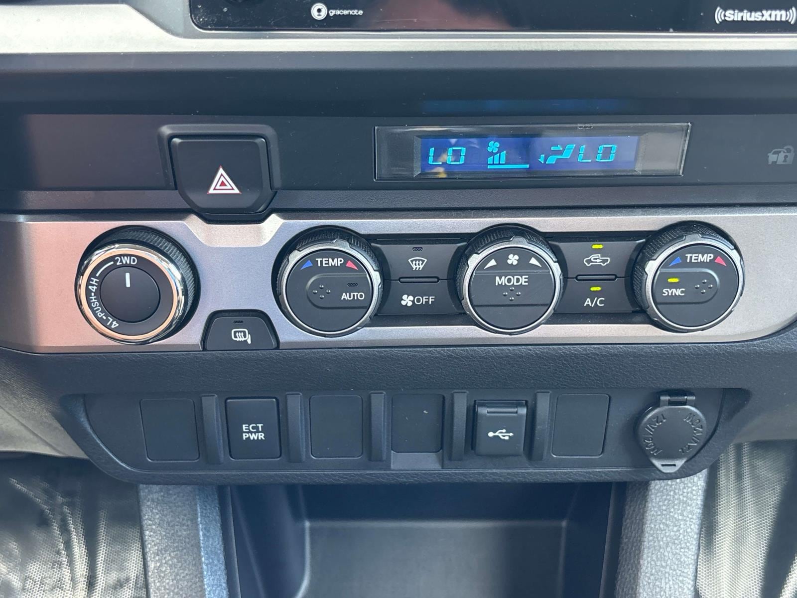 2022 Toyota Tacoma SR - Photo 20