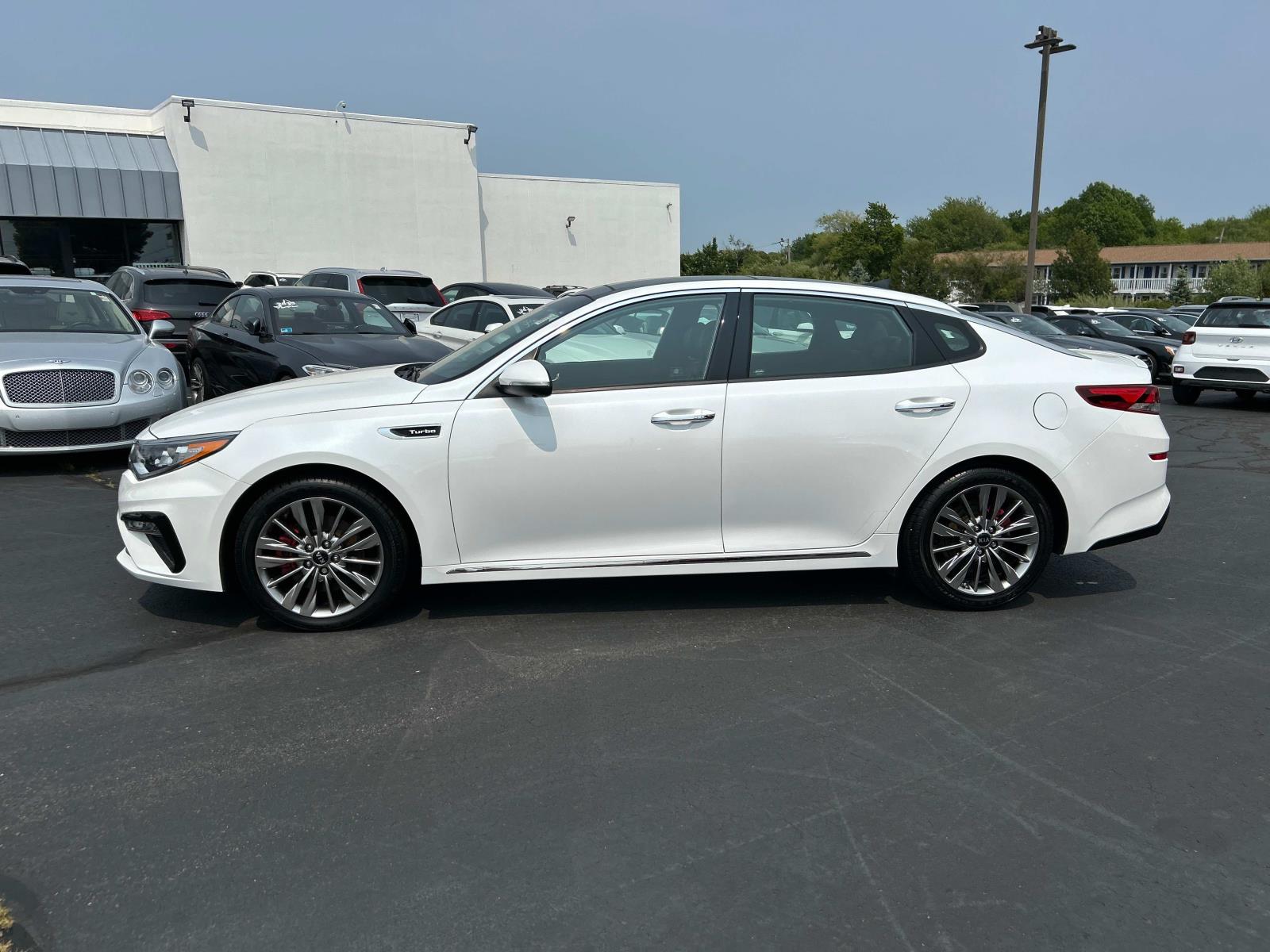2019 Kia Optima SX Turbo photo 2