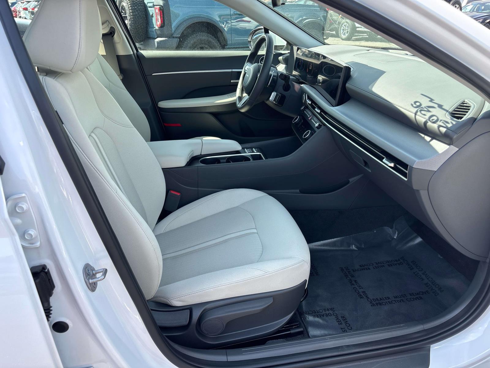 2026 Hyundai Sonata SEL - Photo 15