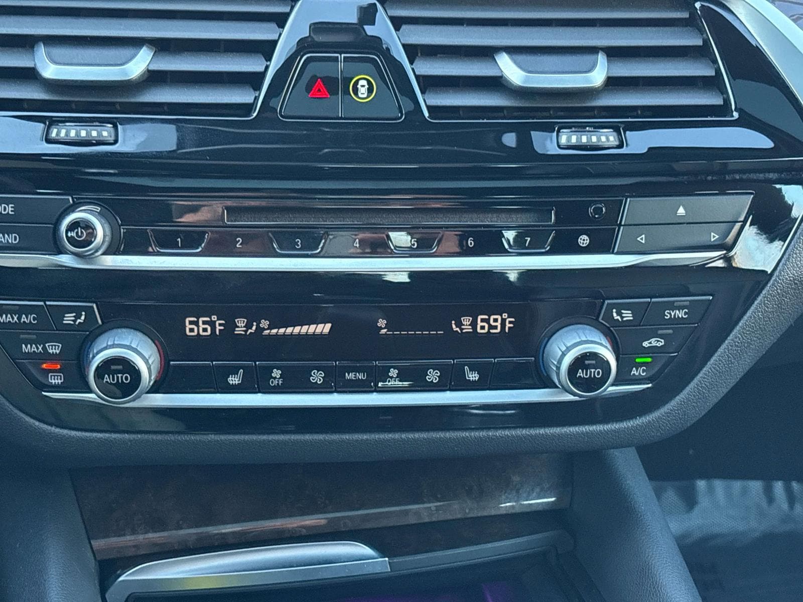 2018 BMW 5 Series 540i - Photo 25