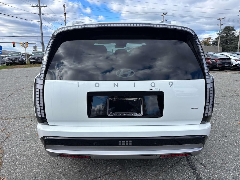 New 2026 Hyundai IONIQ 9 SEL Sport Utility