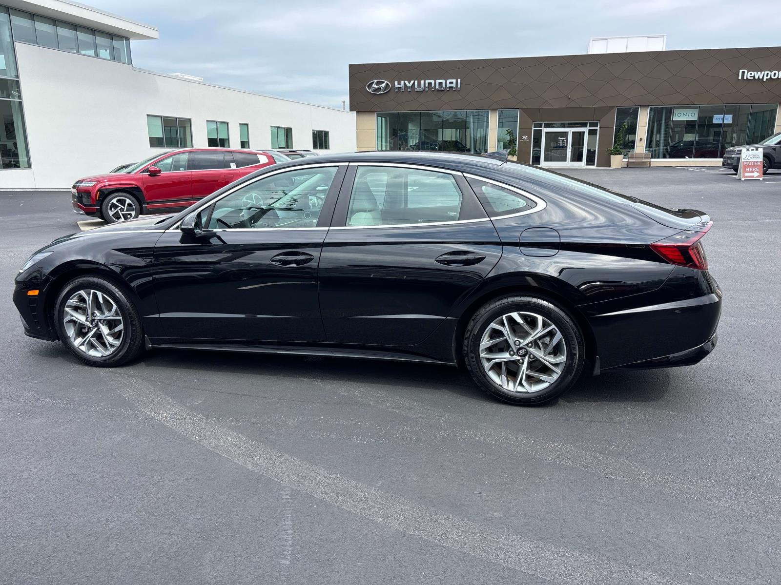 2023 Hyundai Sonata SEL photo 2