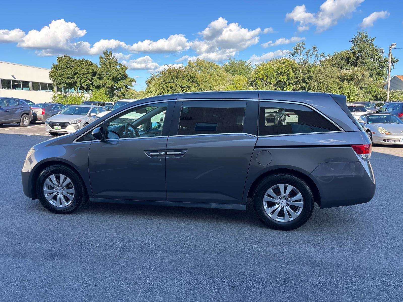 Used 2015 Honda Odyssey EX-L with VIN 5FNRL5H68FB119011 for sale in Middletown, RI
