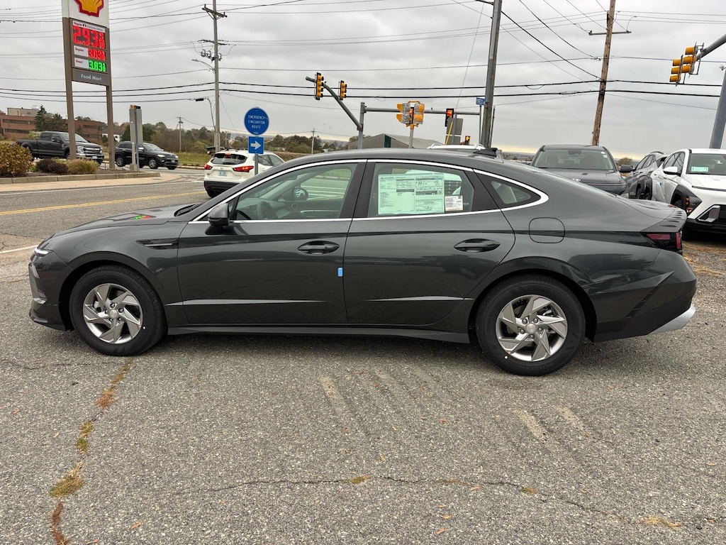 Used 2026 Hyundai Sonata SE Sedan