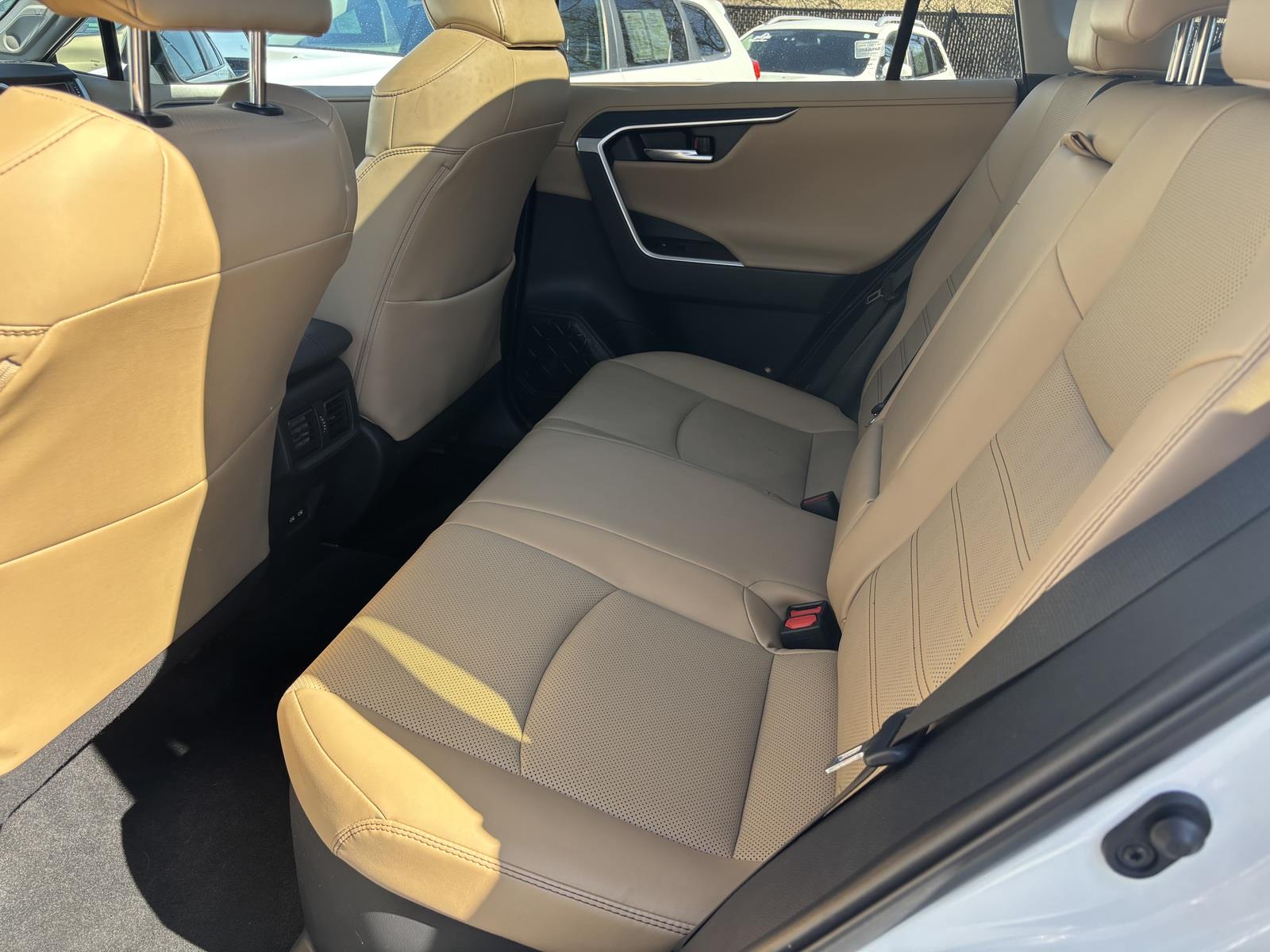 2021 Toyota RAV4 Limited - Photo 10