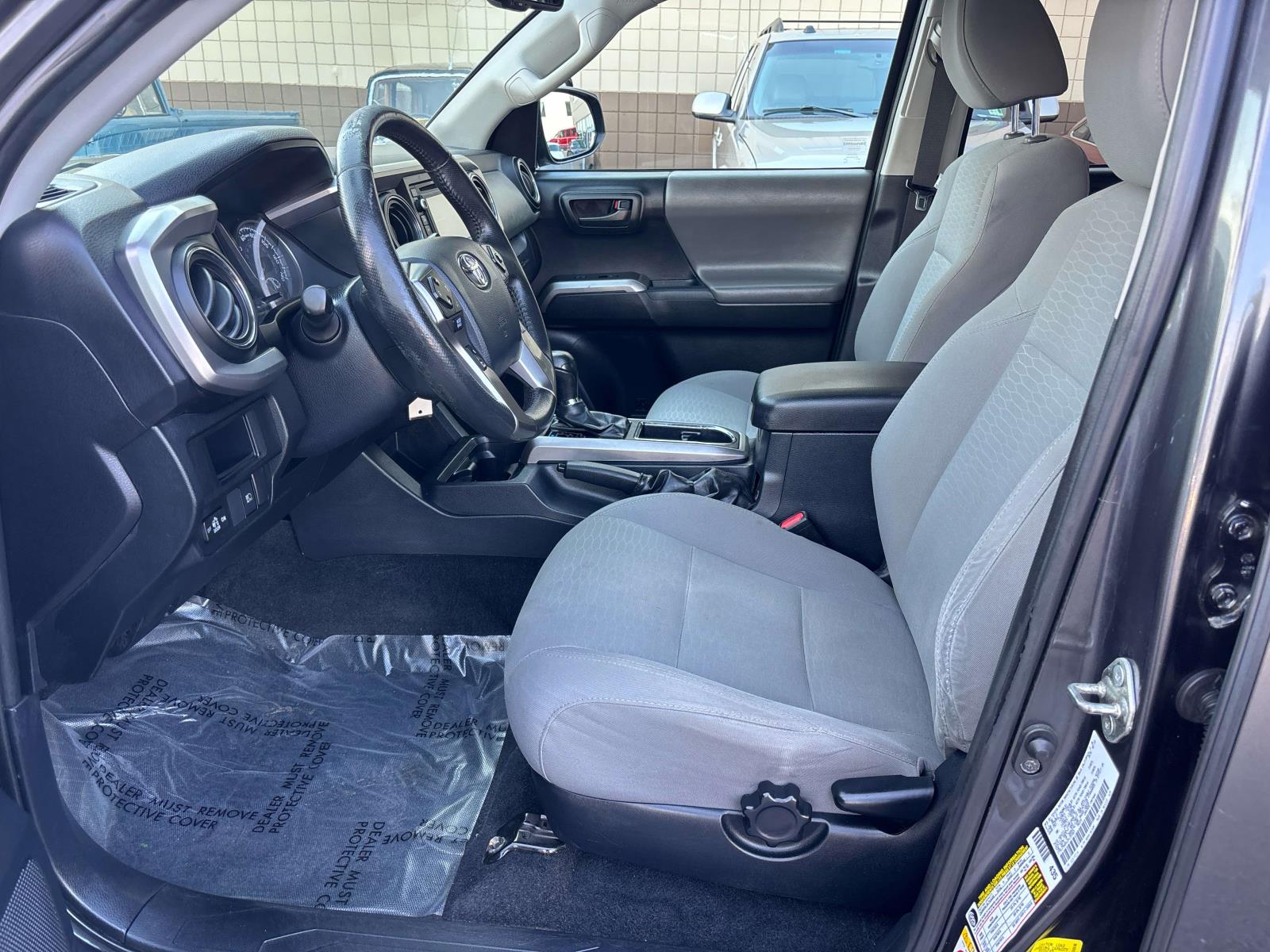2018 Toyota Tacoma SR5 - Photo 10