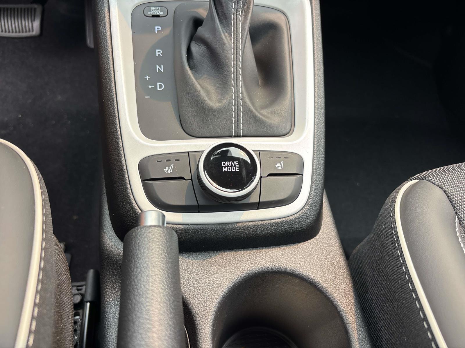 2026 Hyundai Venue SEL - Photo 18