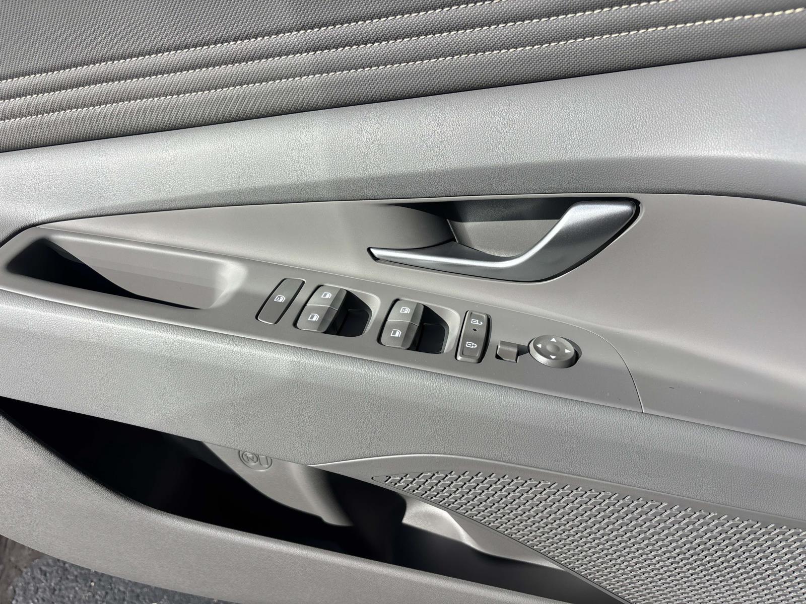 2025 Hyundai Elantra SEL - Photo 19