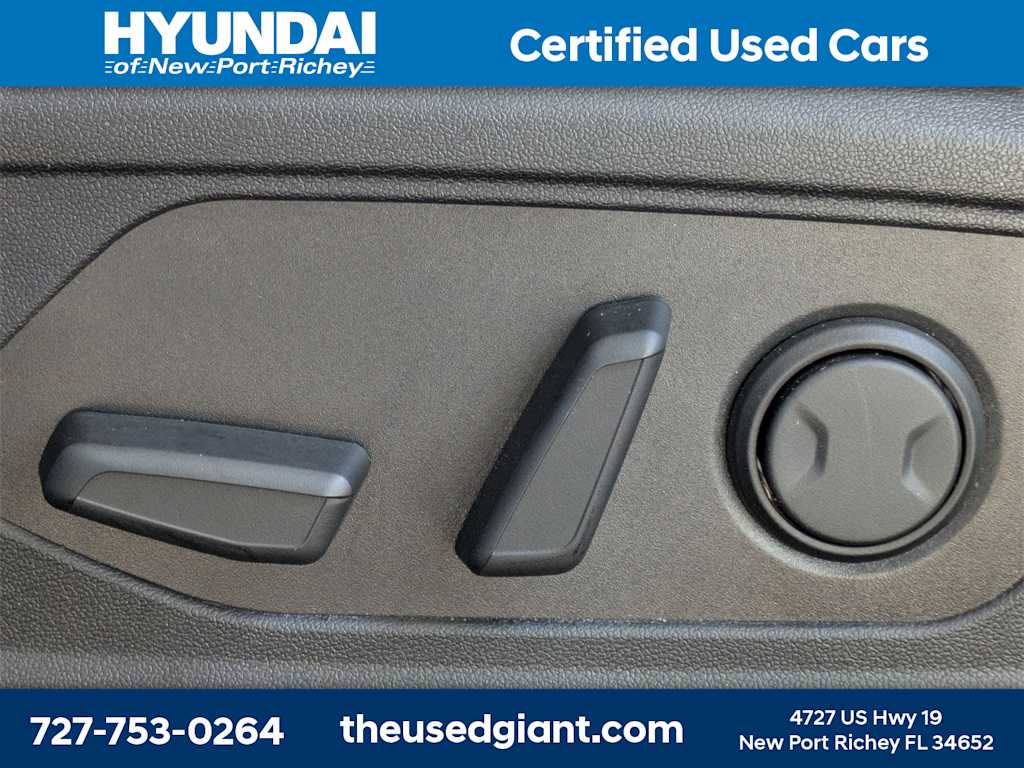 Thumbnail: 2023 Hyundai Elantra - 19