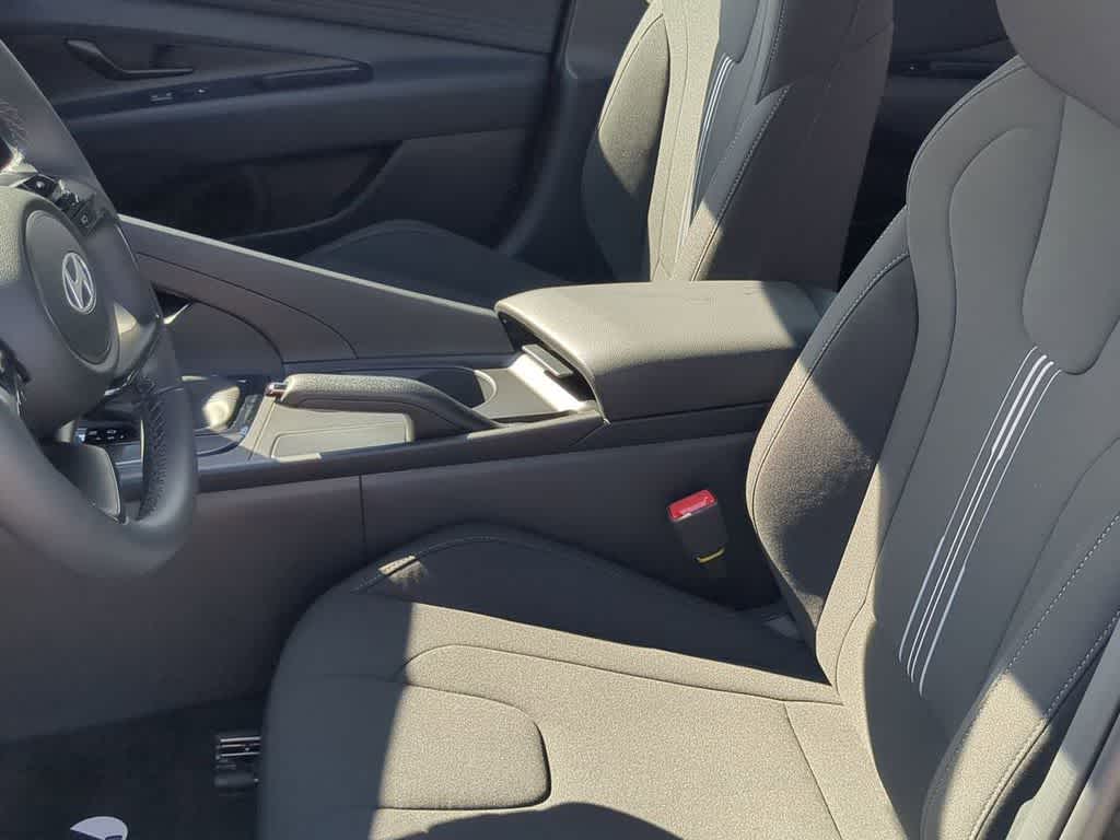 Thumbnail: 2026 Hyundai Elantra - 17