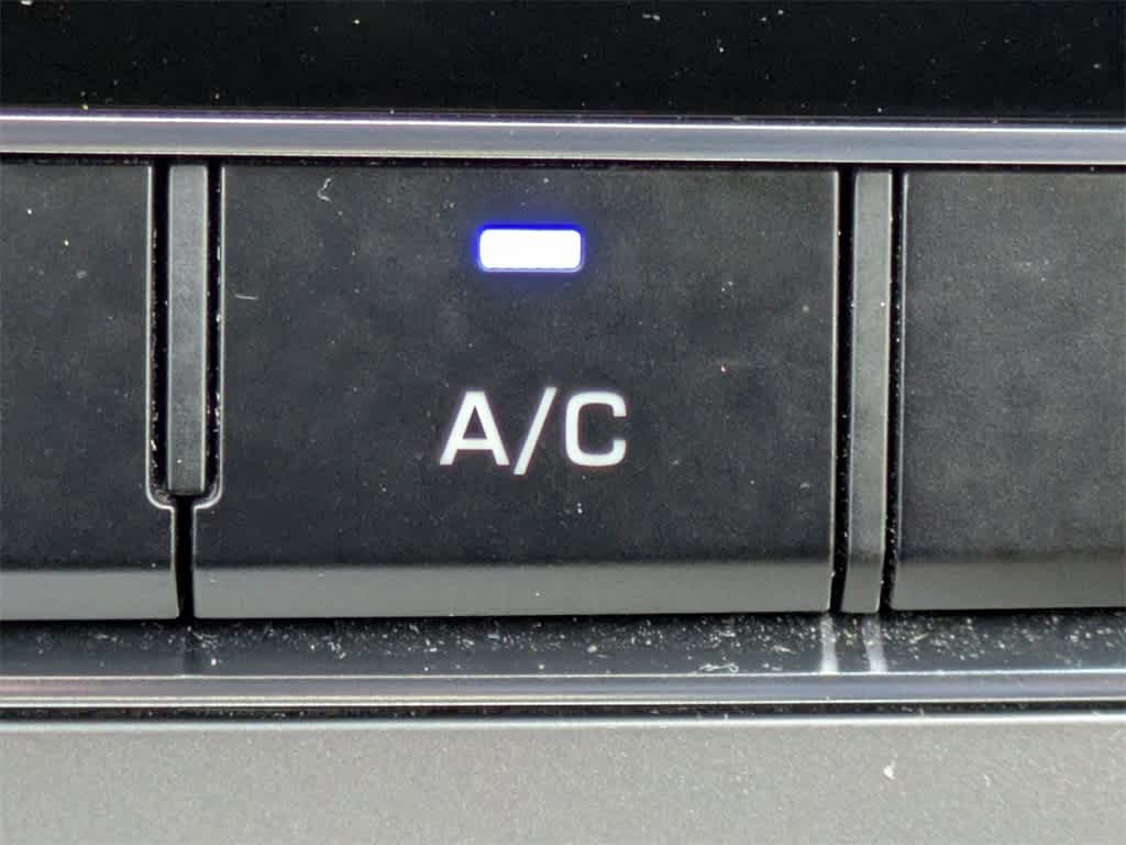 Thumbnail: 2015 Hyundai Sonata - 19