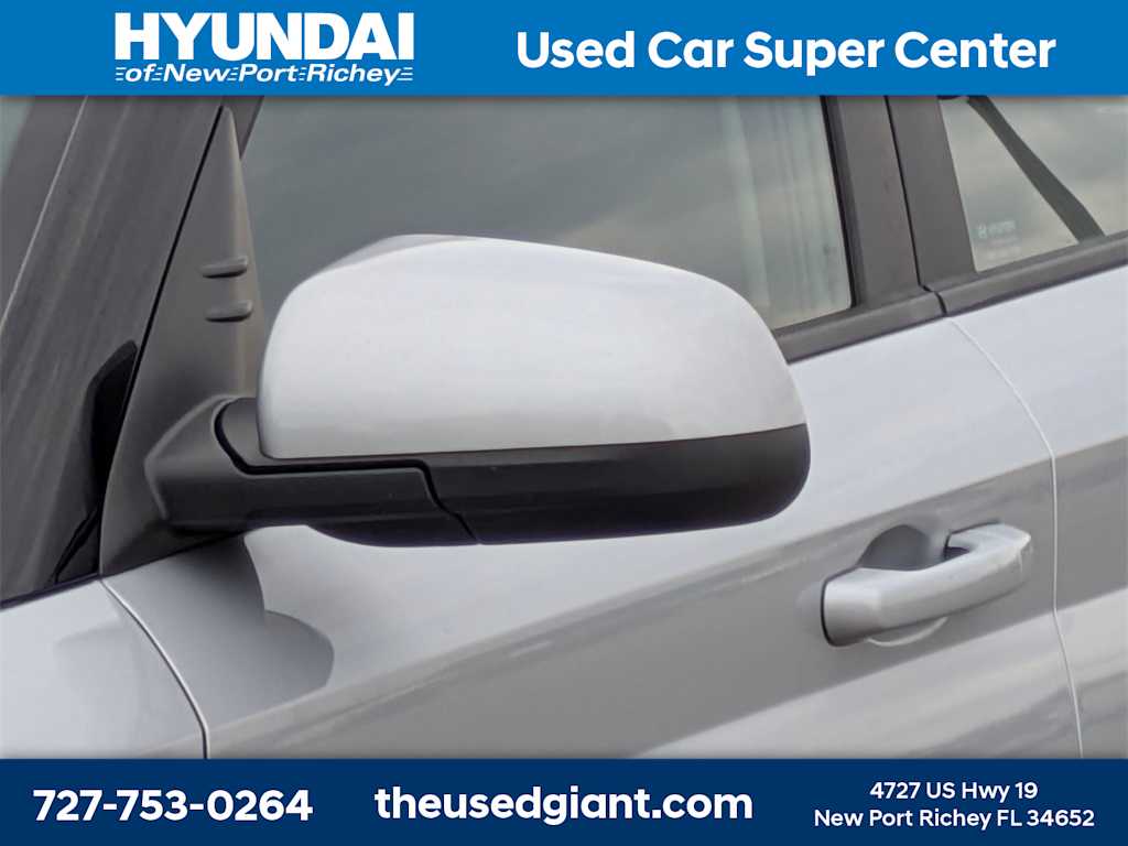 Thumbnail: 2023 Hyundai Venue - 11