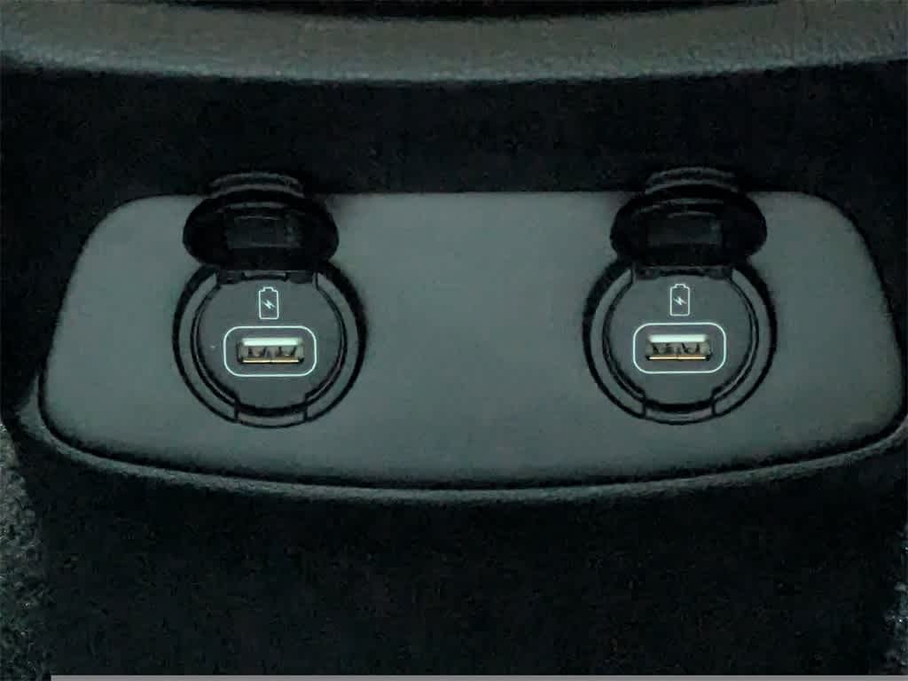 Thumbnail: 2020 Hyundai Santa Fe - 17